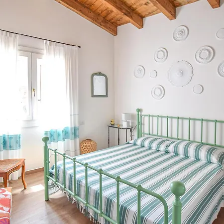 בית נופש 1 Bedroom Beautiful In *