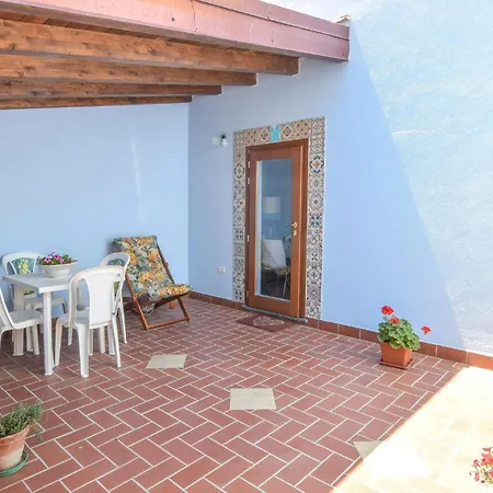 1 Bedroom Beautiful In *
